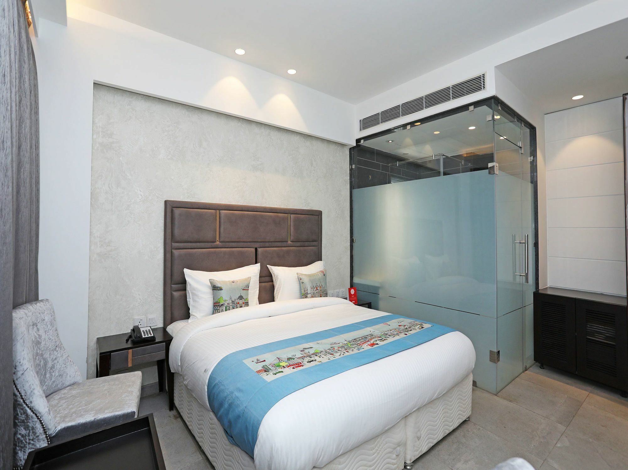 Oyo 11071 Hotel Tisya Дели Экстерьер фото