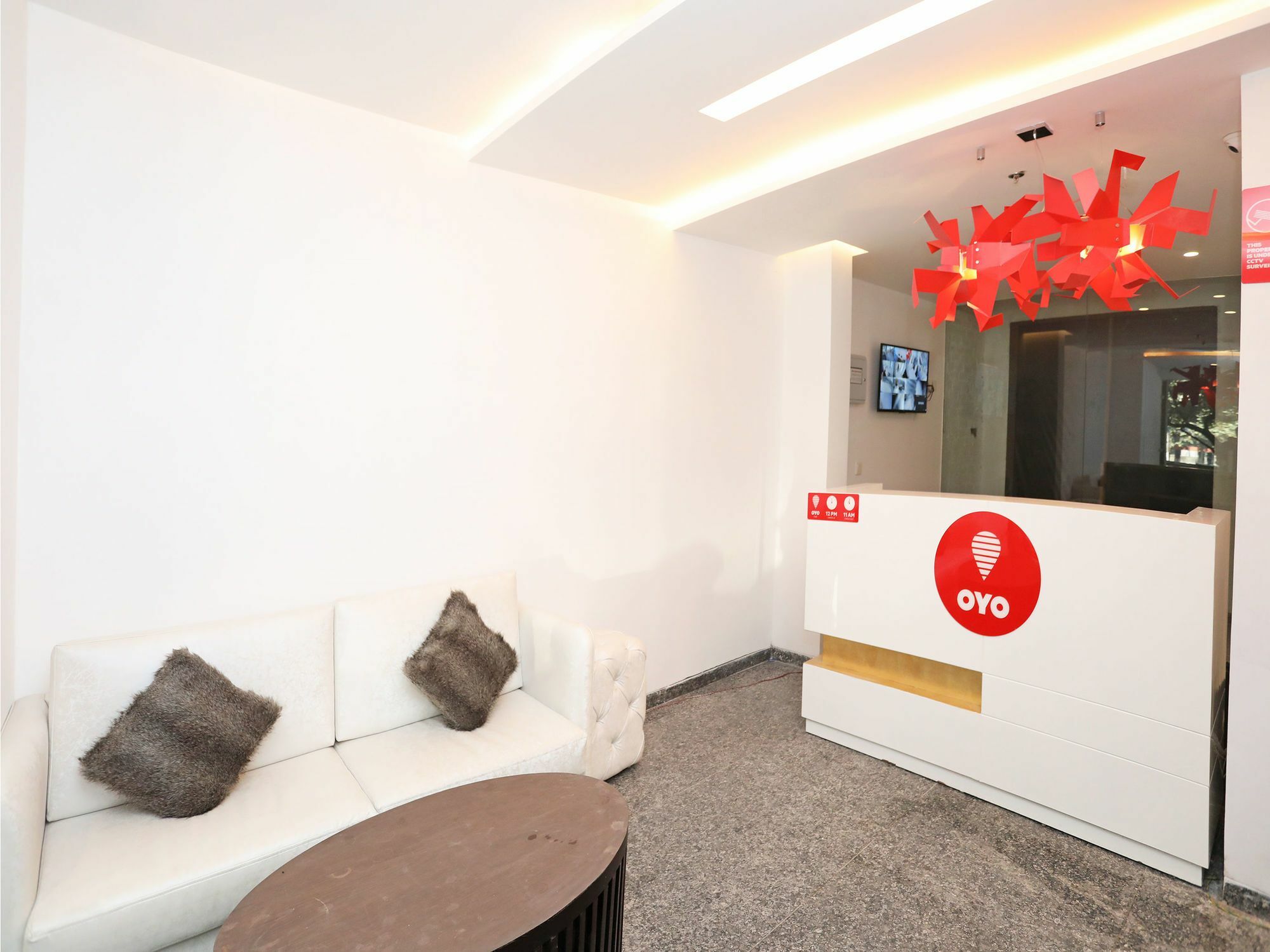 Oyo 11071 Hotel Tisya Дели Экстерьер фото