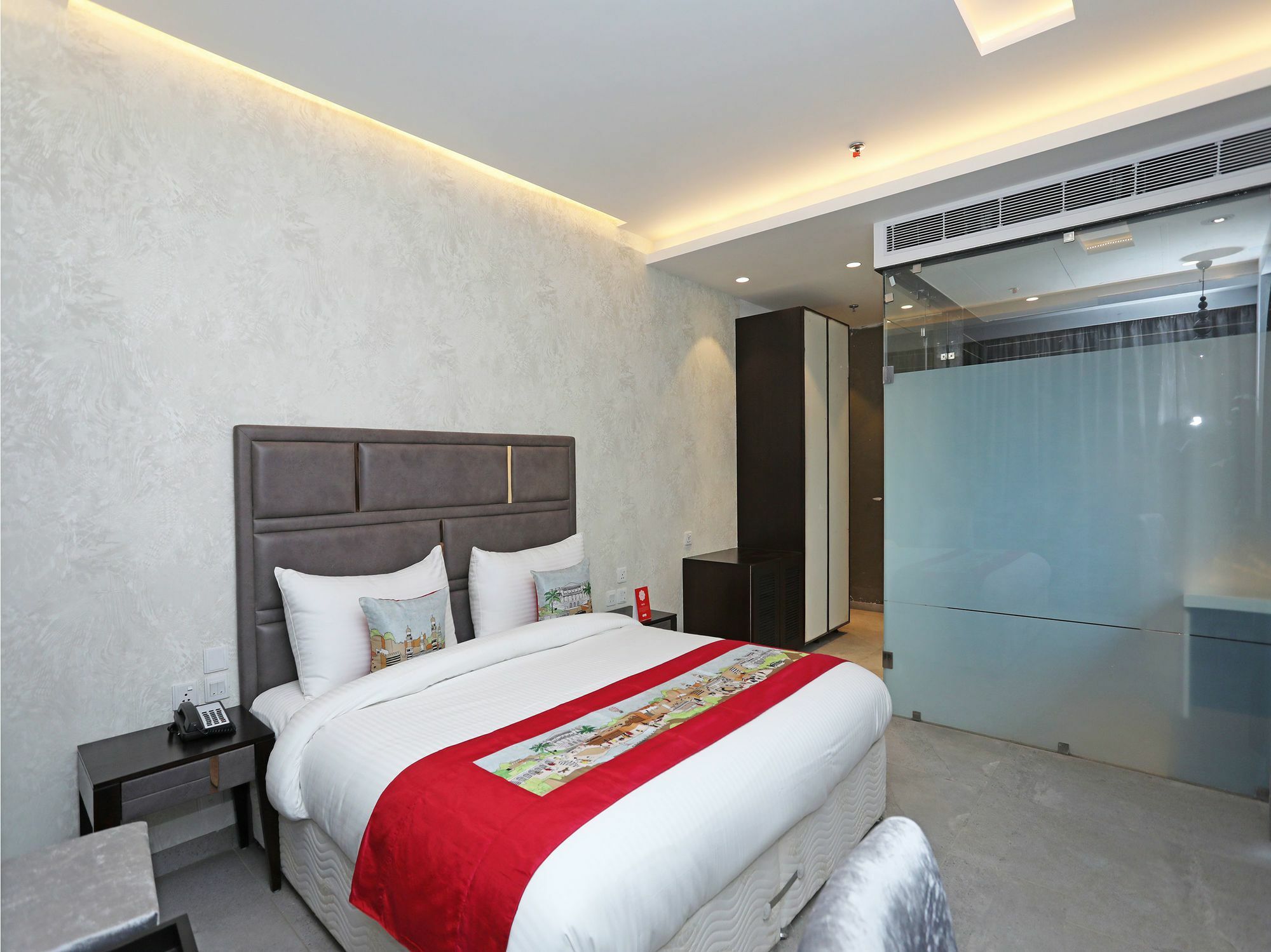 Oyo 11071 Hotel Tisya Дели Экстерьер фото